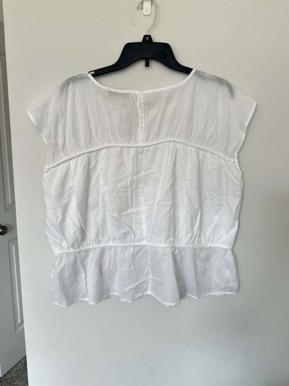 100% Cotton Loft Ruched Wedge Top Size L White Cotton Cap Sleeve Tiered Peplum B - Picture 3 of 5